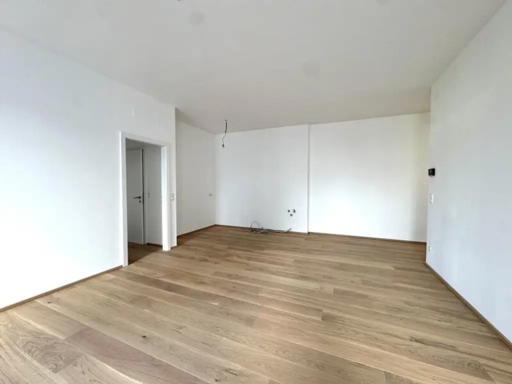 Mit Blick ins Grüne - Großzügiger Erstbezug nach Sanierung - Luftige 4-Zimmer Wohnung in Hernals
