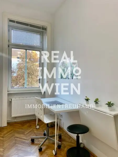 Hervorragende Anlage 5 Zimmer WG mit Stil im Gründerzeithaus