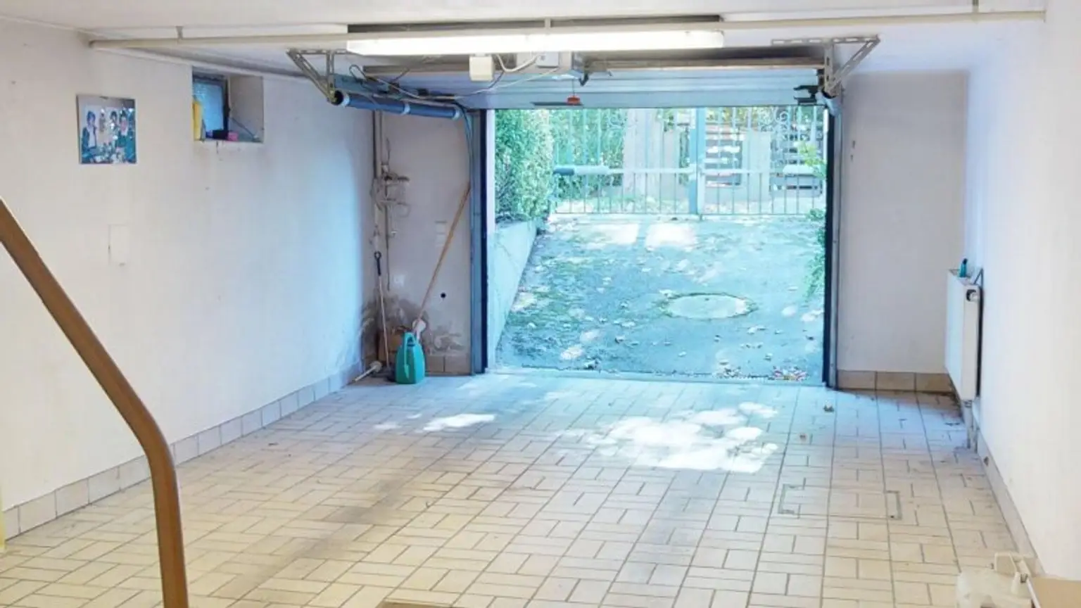 Einfamilienhaus in ruhiger Siedlungslage mit großem Garten (Pachtgrund)
