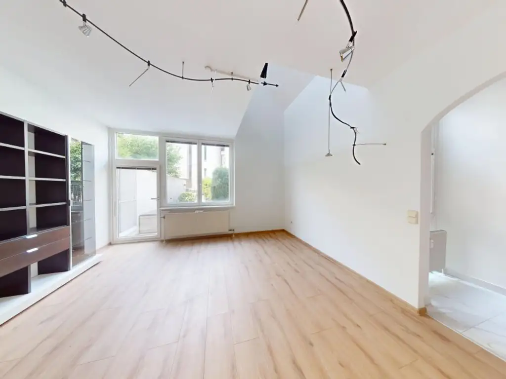 Sonnenterrasse, Garten und 5 Zimmer: Leben im Architektenhaus! 163m² Nutzfläche!