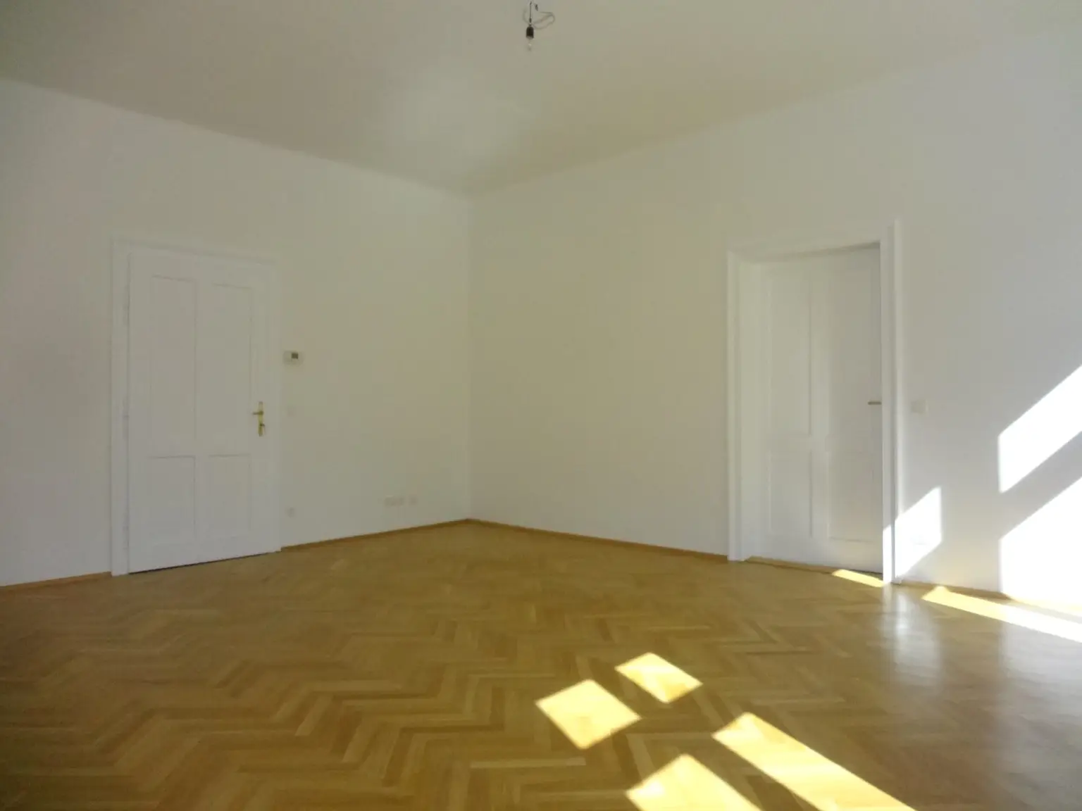 BÜRO- ORDINATIONSRÄUME MIT STIL!