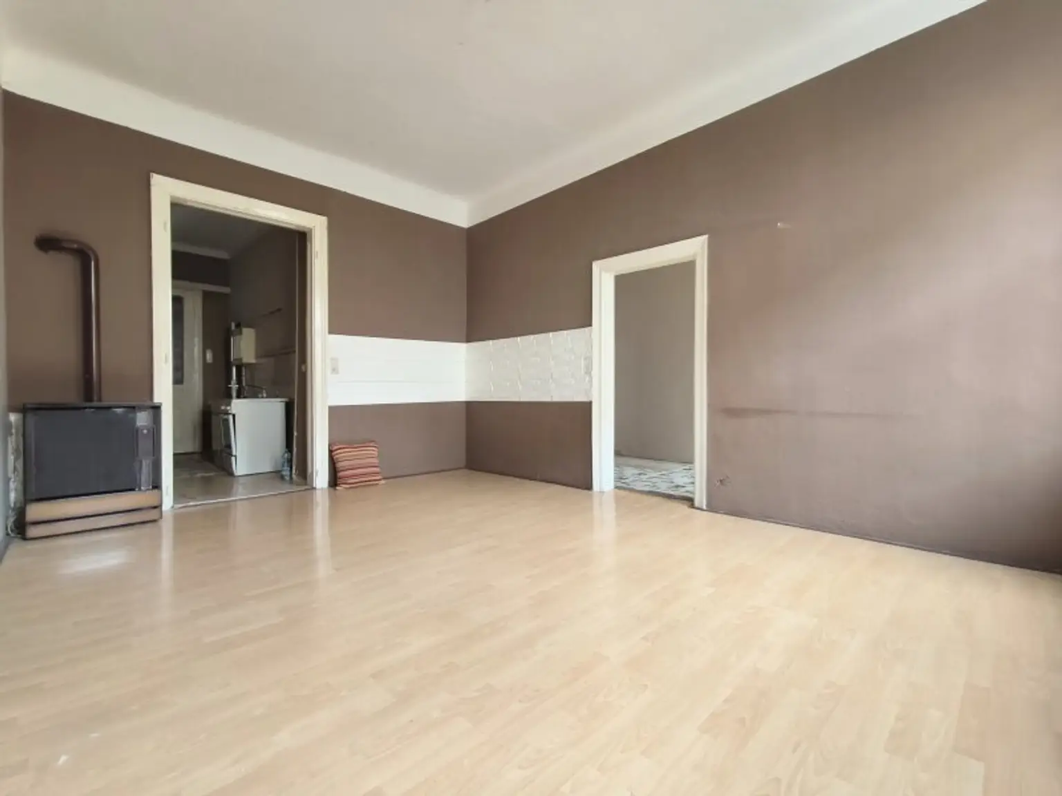 Sanierungsbedürftige 2 Zimmer Altbauwohnung mit Charme – Ihre Chance zur Selbstverwirklichung - Nahe U4 Friedensbrücke & Augarten