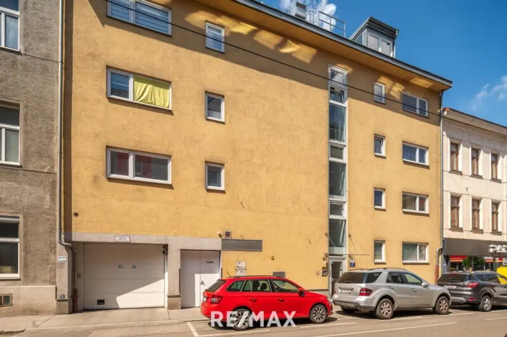 Traumhafte 6 - Zimmer - Wohnung / Büro mit grünem Innenhof in ruhiger sensationeller Lage in Hernals