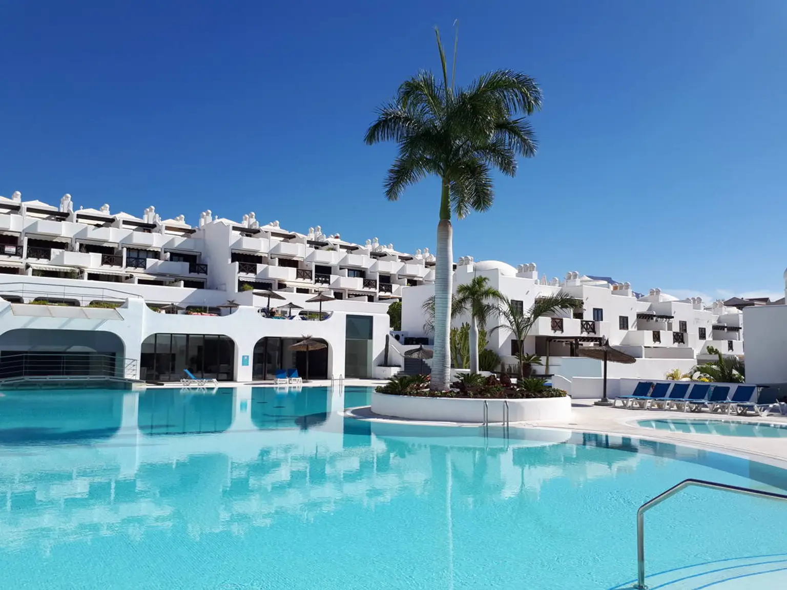 Adeje Paradise – Schöne Wohnungen in Anlage mit Pools in ruhiger Lage von Playa Paraíso