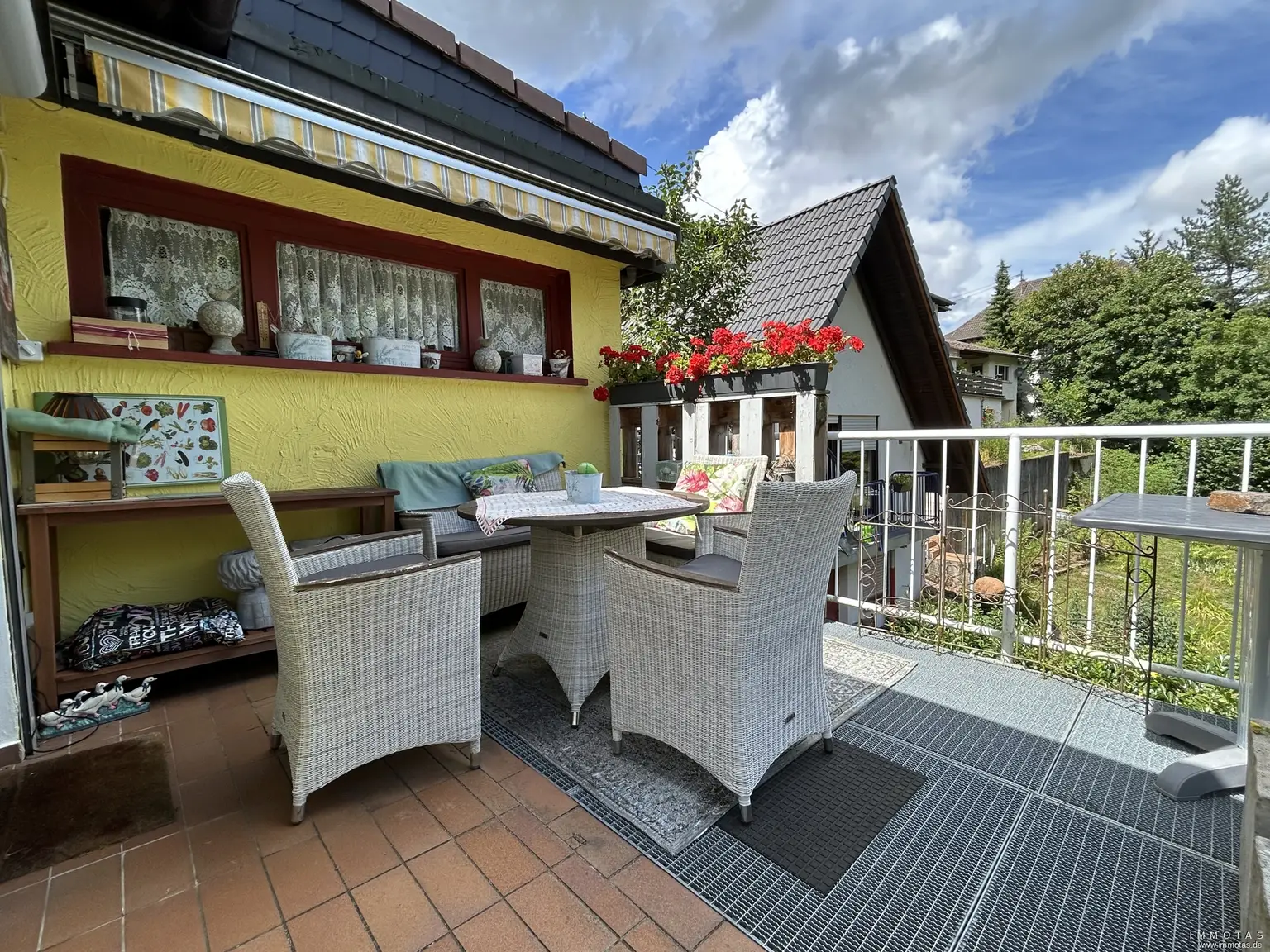 Balkon EG