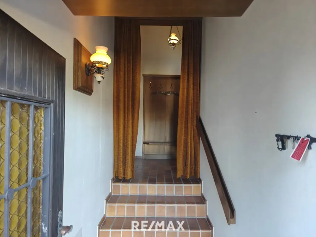 ca. 160m² NFL | Einfamilienhaus im Grünen | große Garage & Keller | Renovierungsbedarf