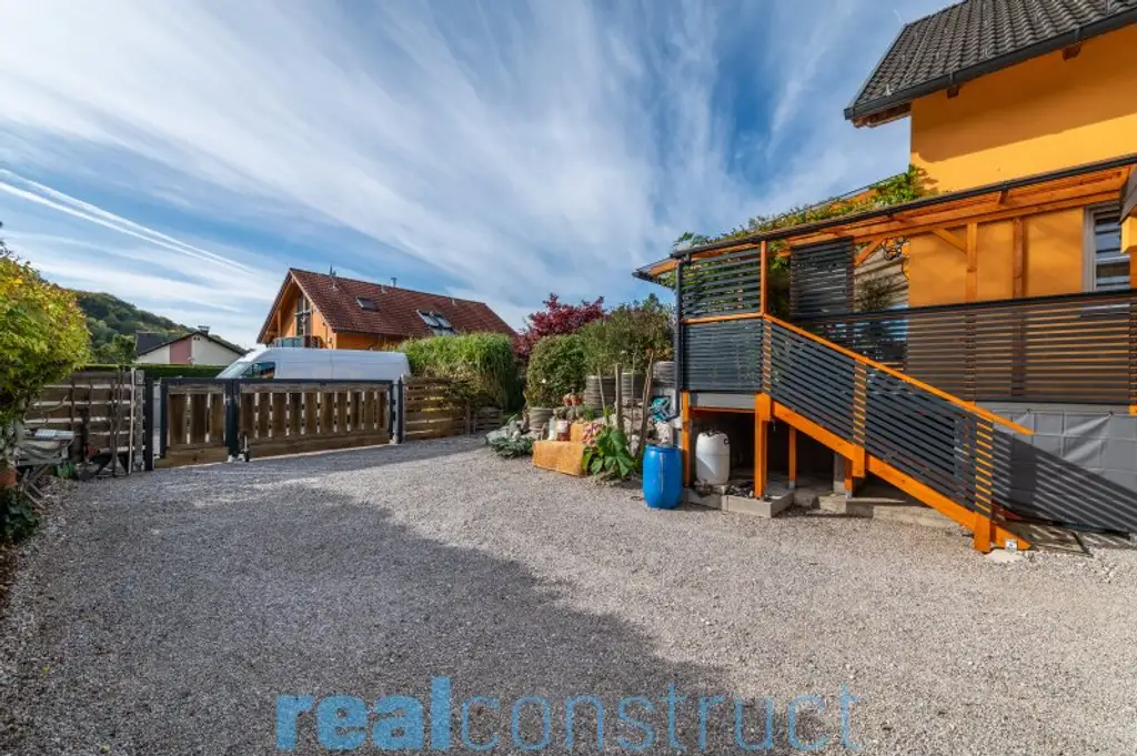 Ökologisch nachhaltiges Einfamilienhaus mit ERDWÄRME-Heizung in bester Lage von Bad Erlach