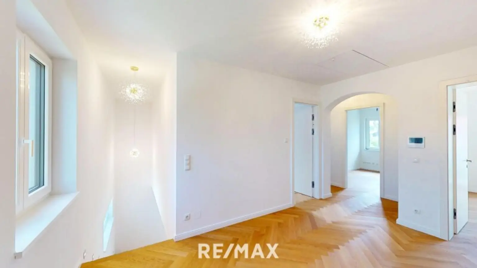 ETWAS GANZ BESONDERES Neuwertige Villa in Grün und Ruhelage mit gepflegtem Garten in privilegierter Lage Wien 1210