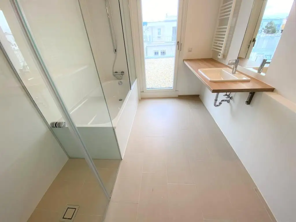 Ihr Penthouse – mit 90m² Terrassenfläche und Direktlift in die Wohnung!!