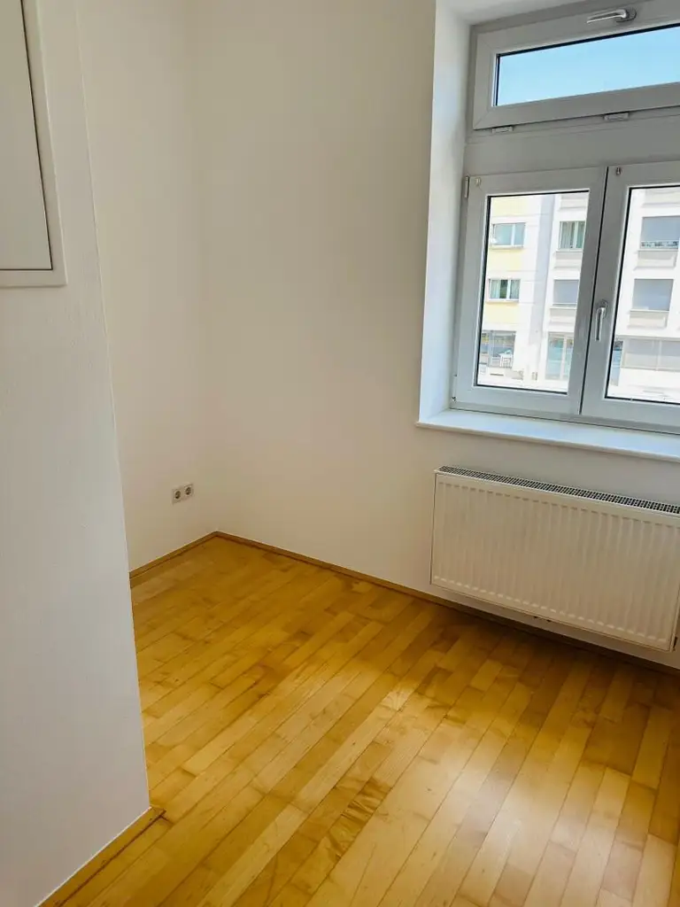 4-Zimmer-Wohnung mit Balkon