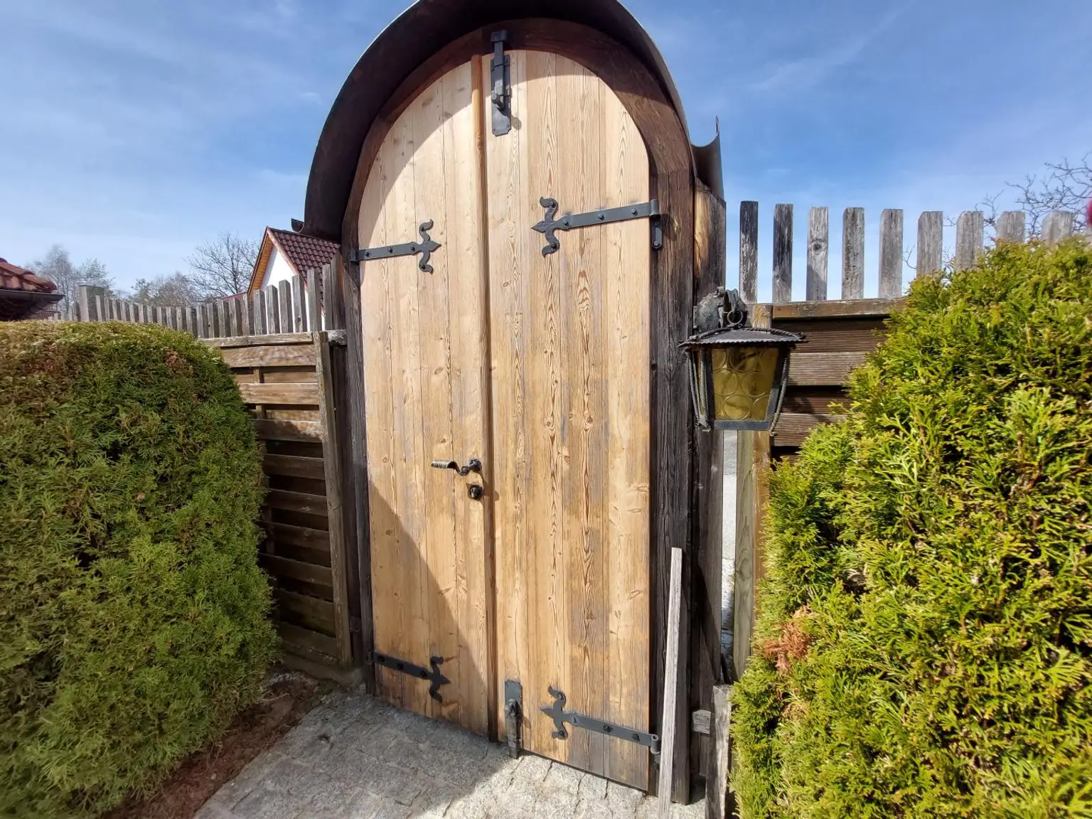 mit viel Liebe zum Detail drinnen wie draußen