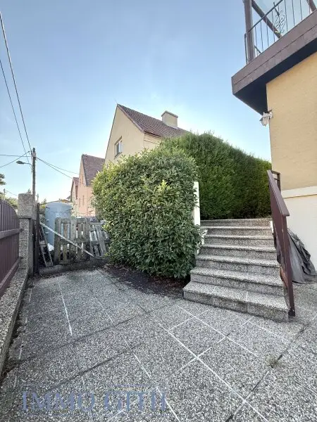 ELEGANTES STADTHAUS MIT GARTEN IN RUHIGER SACKGASSE NÄHE S-BAHN „WIEN KAISEREBERSDORF“ – IN 1110 WIEN ZU KAUFEN!