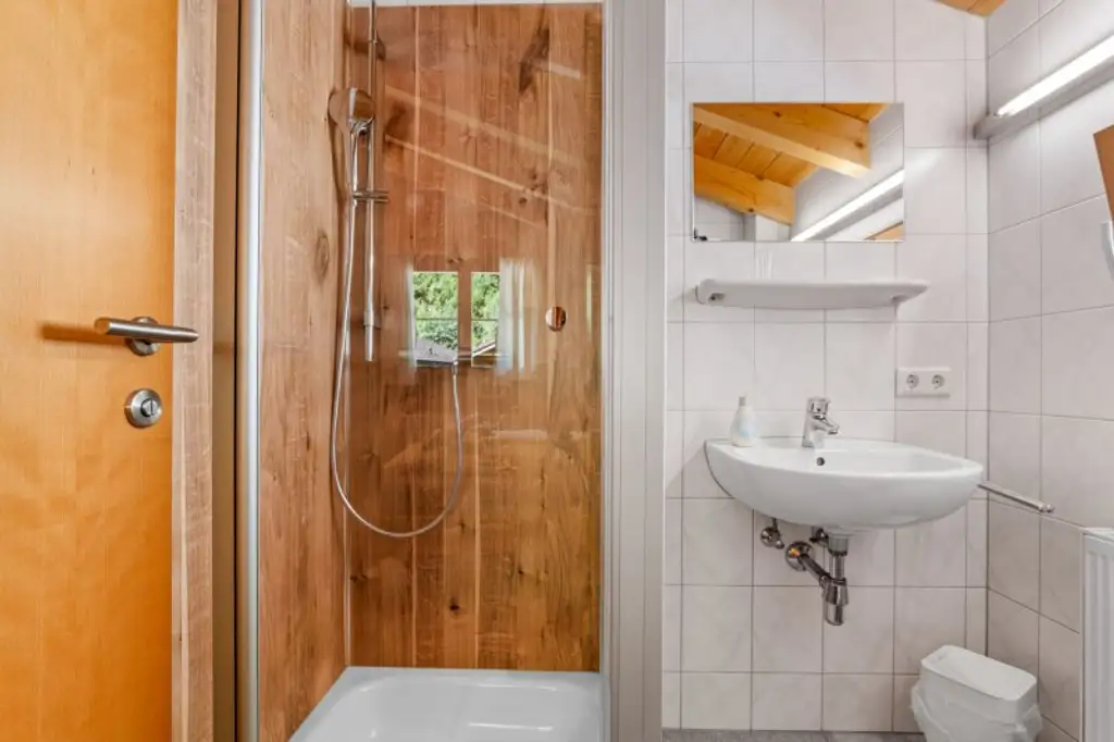 Traumhaftes Chalet in Bartholomäberg: 6 Zimmer, Garten, Terrasse & viel Platz!