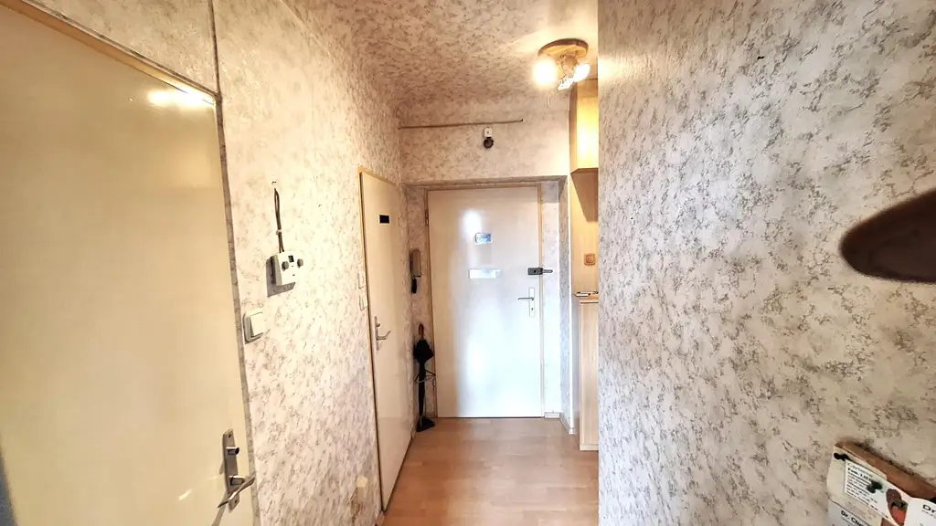 Zentrumsnahe sonnige Dachgeschosswohnung  mit Eckterrasse in Schwechat.