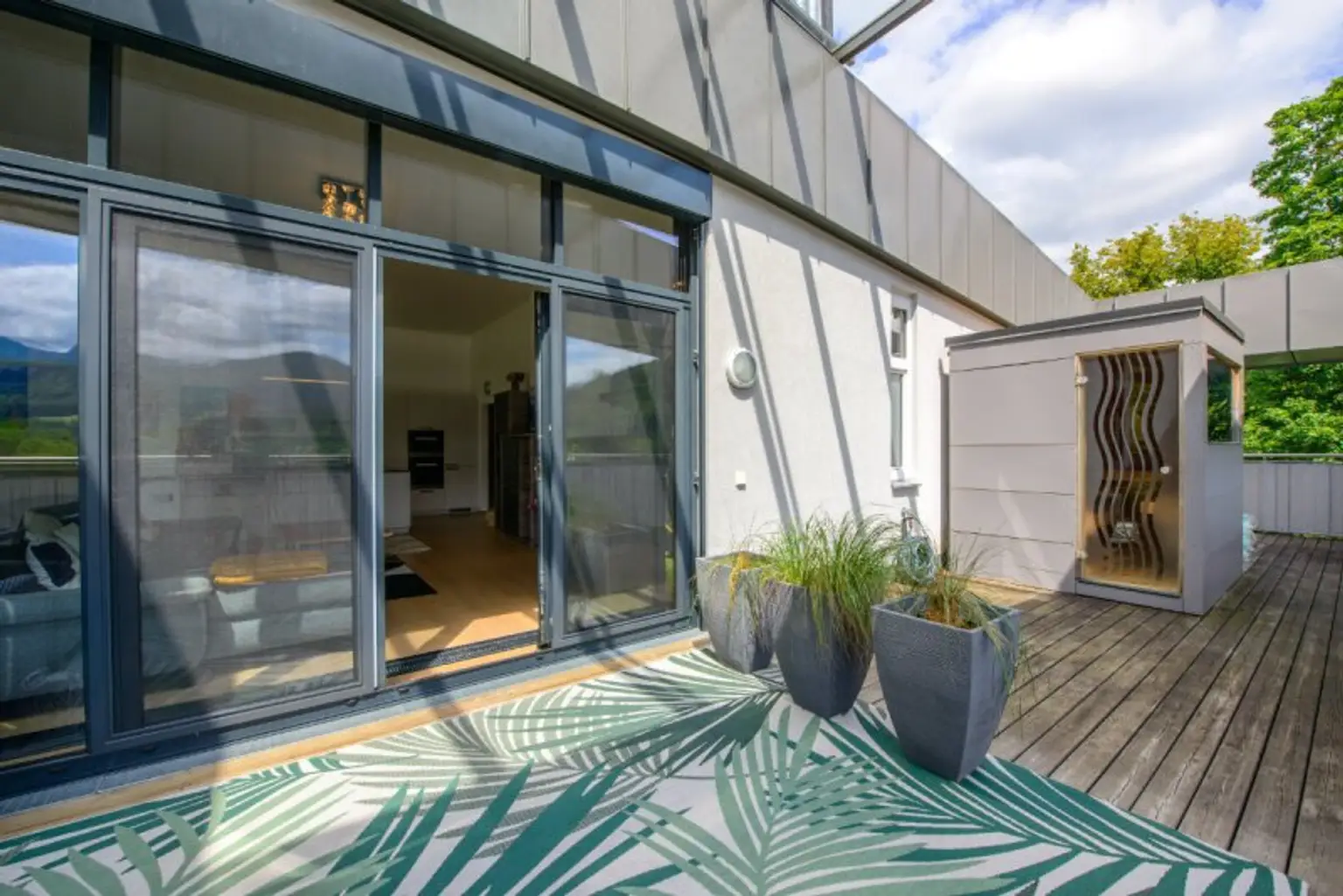 Luxuriöse, lichtdurchflutete Penthousewohnung mit atemberaubendem Ausblick