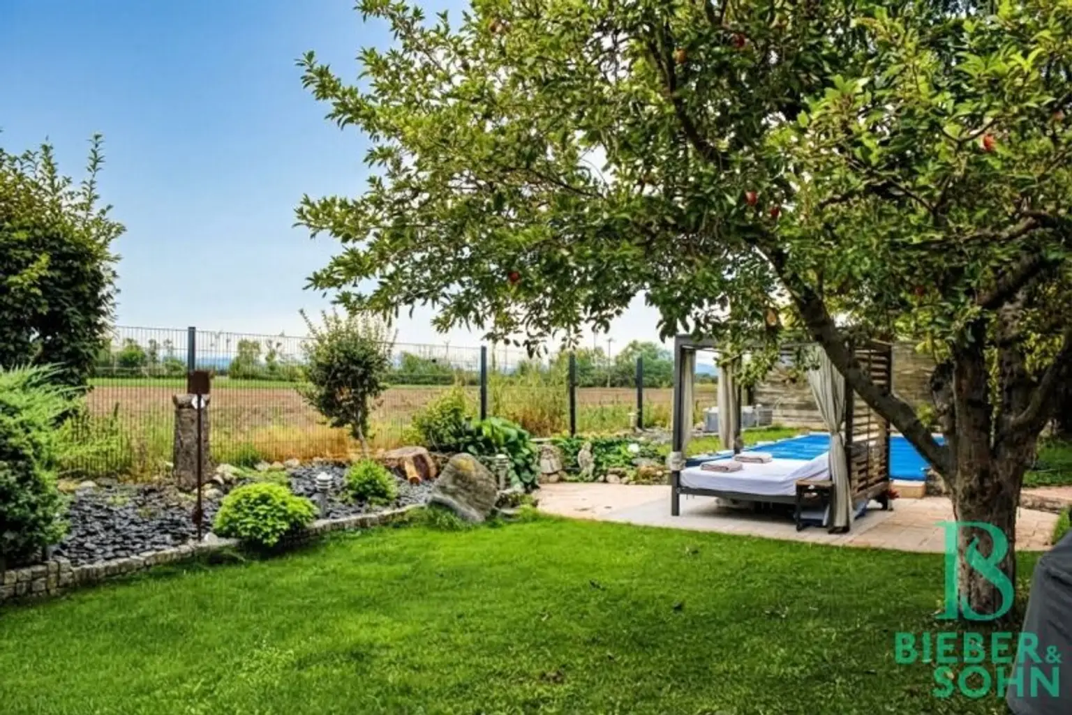 Kellerausgang - Garten
