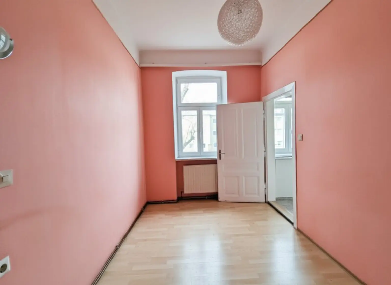 ++NEU++ 3-Zimmer Altbau-Wohnung (renovierungsbedürftig), guter Grundriss