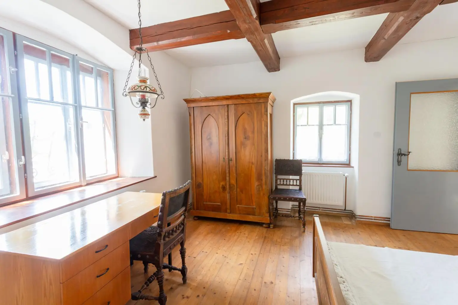 Landhaus mit Charakter - unverdorben und pur -  für Liebhaber historischer Bausubstanz!