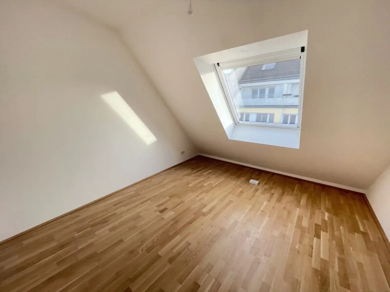 Exklusive Dachgeschosswohnung mit großzügiger Dachterrasse