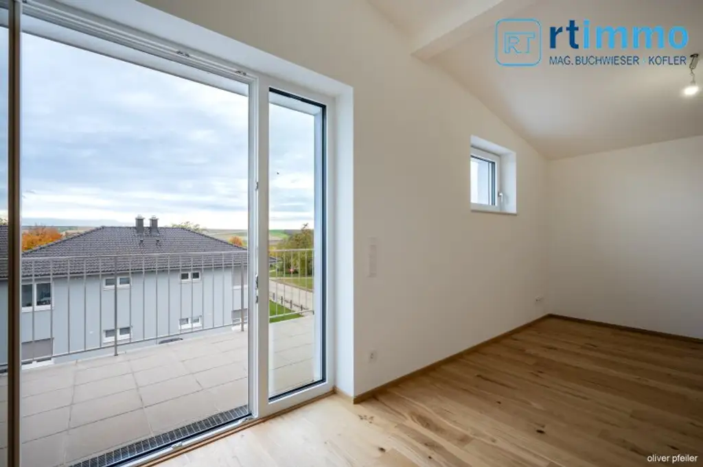 GEMÜTLICH, MODERN, ENERGIEEFFIZIENT:  Fünf 2 Zimmer- Mietwohnungen mit Außenflächen warten auf Sie!