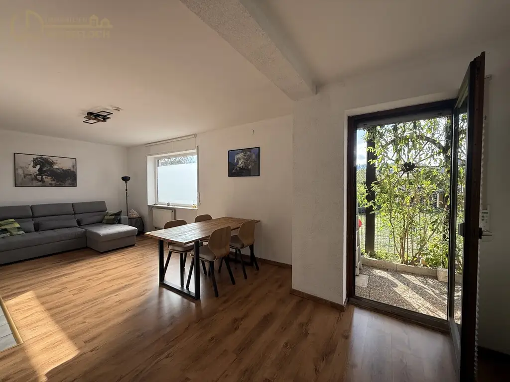 Großzügige 3-Zimmer-Souterrainwohnung mit Terrasse in Hünstetten-Limbach