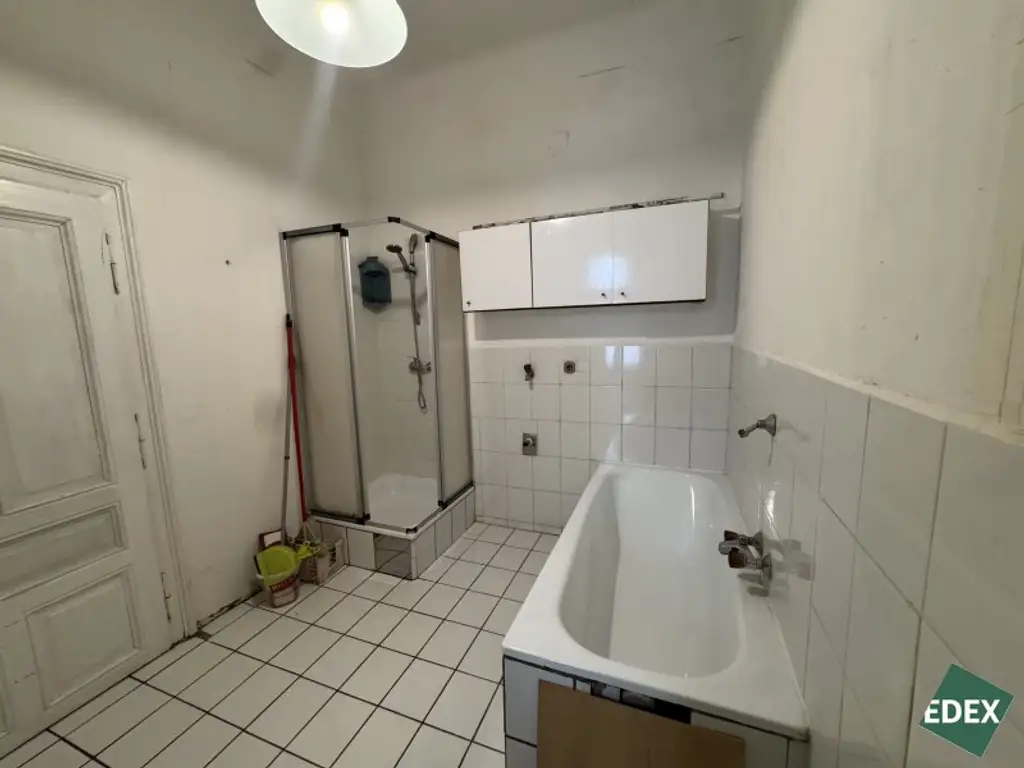 Investieren mit Weitblick – 3-Zimmer-Sanierungsobjekt in Toplage