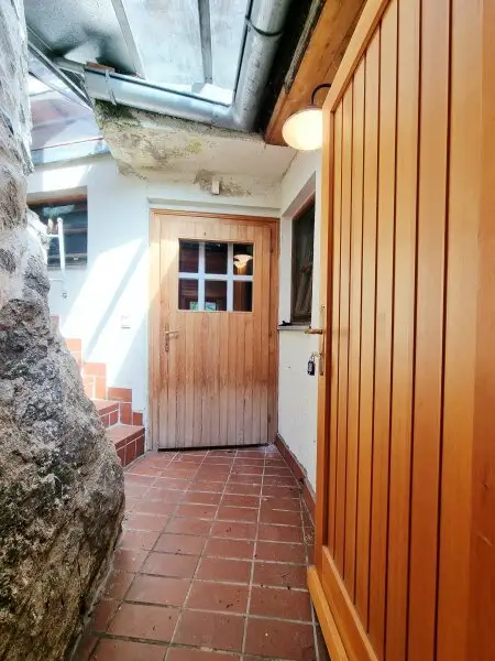 Geschichte atmen, Weinlandschaft genießen, am Ursprung der Marktgemeinde wohnen