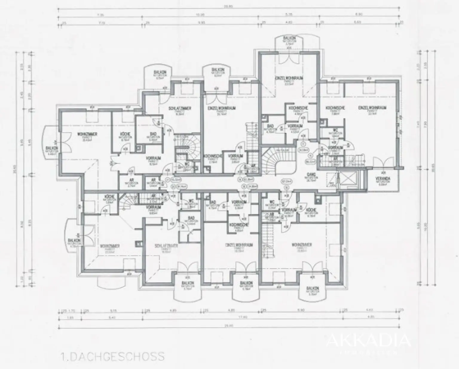 Elegante Dachgeschosswohnung mit Gartenblick, Terrassen und Garage