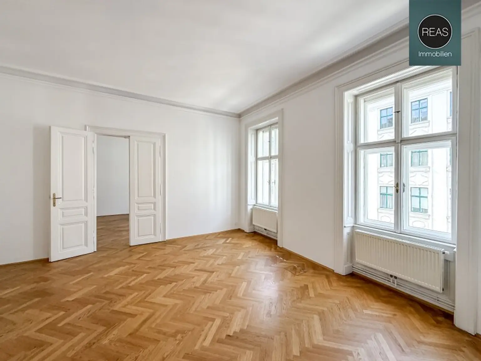 Klimatisiertes Büro bei neuer U5 Station! Repräsentatives Haus in bester Innenstadtlage bei der Votivkirche!