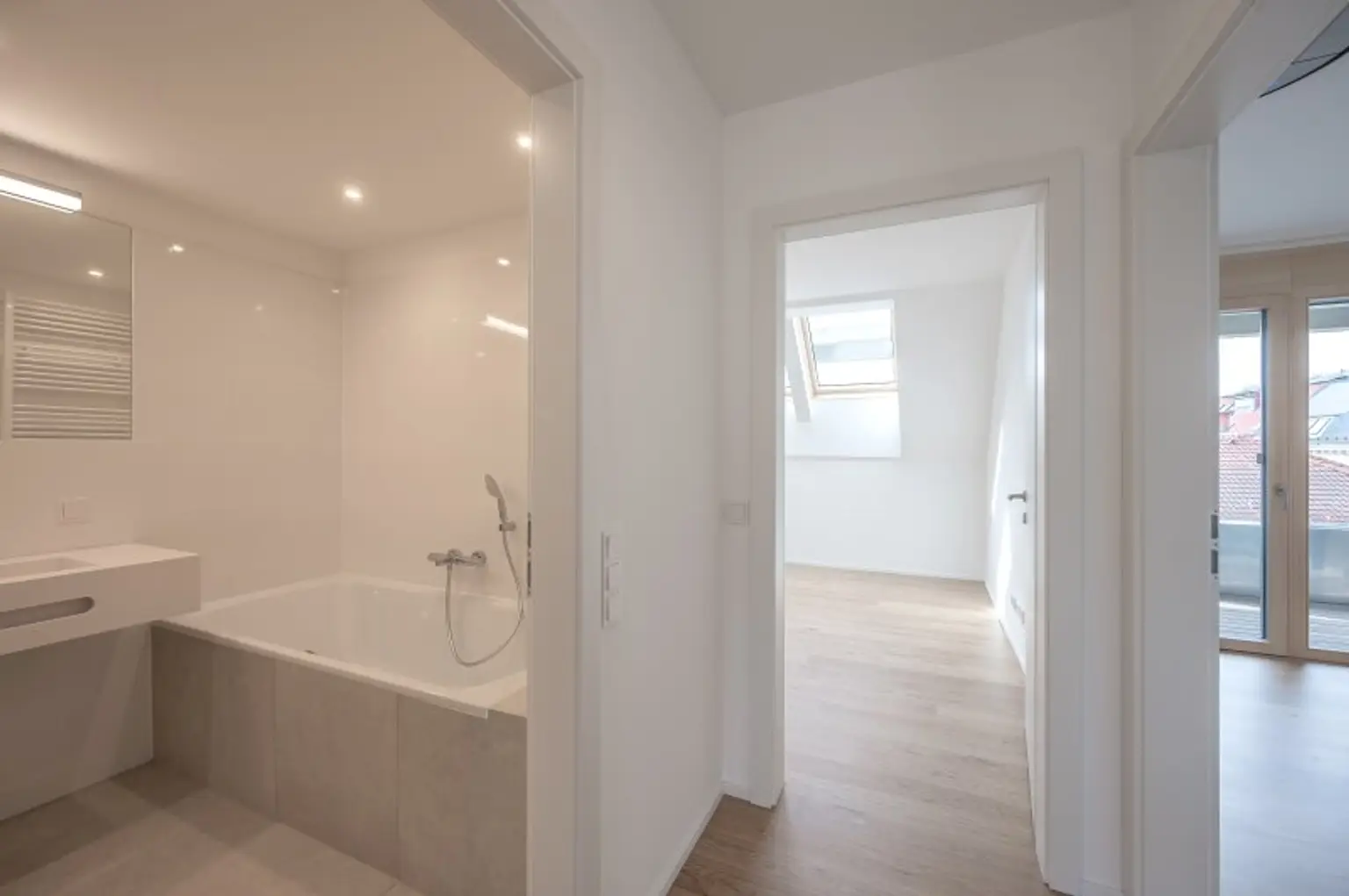 ++MOLLARD 50++  Stilvolle 3-Zimmer-Wohnung mitten im Herzen der Stadt