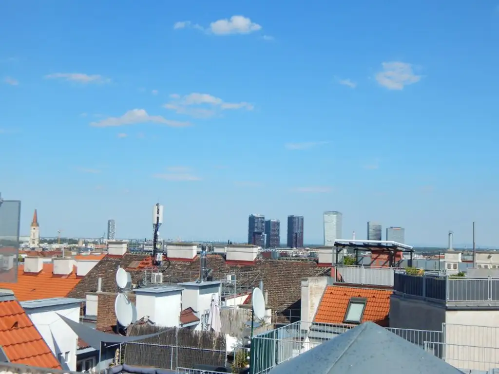 Wohntraum helle und ruhige Dachterrassenwohnung mit Fernsicht