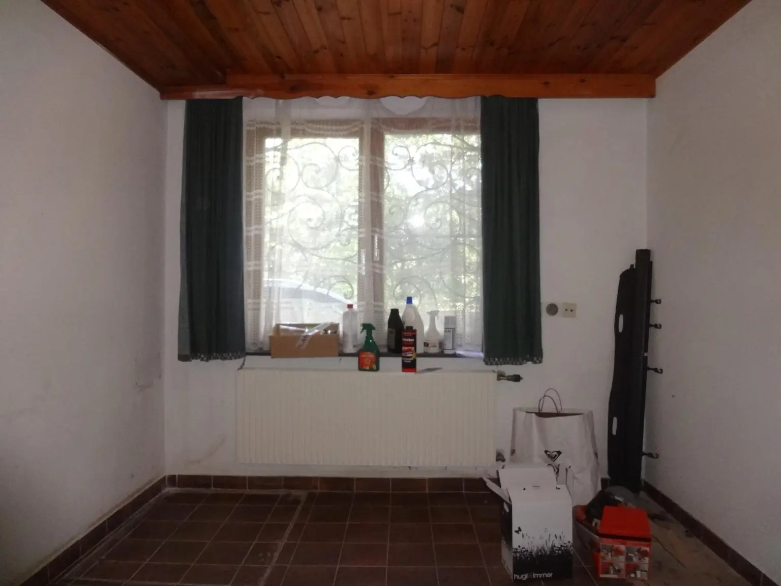 GROSSES LANDHAUS MIT SCHÖNEM GARTEN!