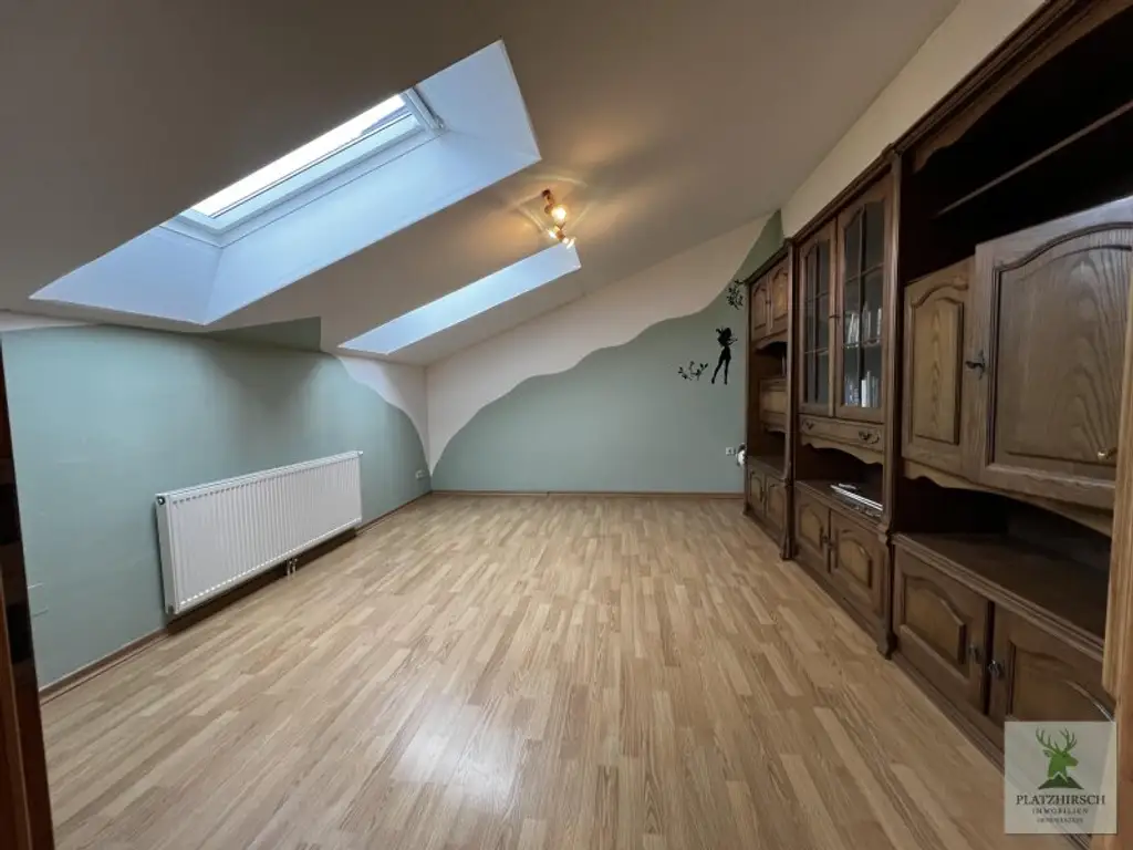 Einzigartiges Liebhaberobjekt mit toskanischem Flair, riesigem Garten, herrlichem Wintergarten, in Prottes - 35 Min von Wien - 8 Minuten von Gänserndorf