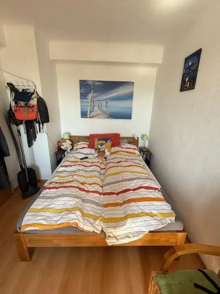Gut geschnittene 2-Zimmer-Wohnung mit kleinem Balkon - U-Bahn Nähe