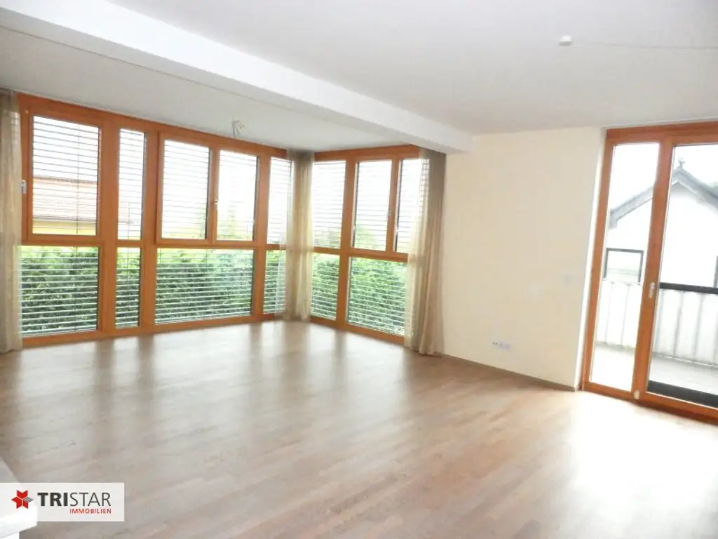 Burg Liechtenstein-Nähe - Exklusive Balkonwohnung in Passivhausbauweise