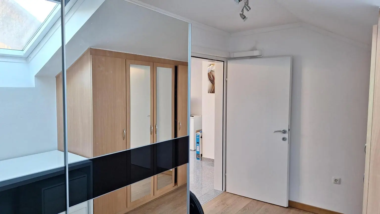 „Sonniges Dachgeschoss-Highlight in Gralla!“ 4 Zimmer Garage und mehr...