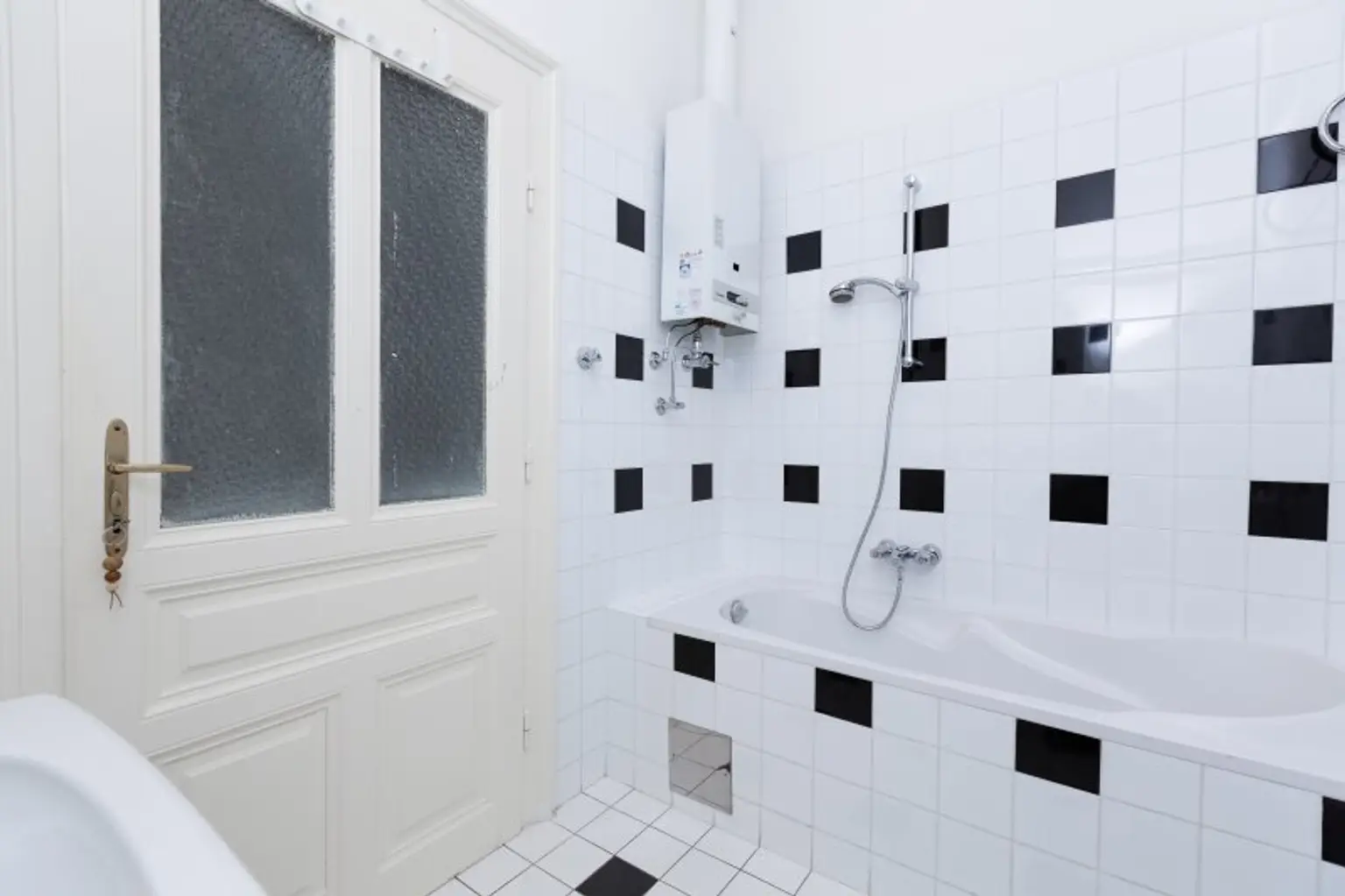 Großzügige, charmante 137 m² Altbauwohnung I perfekter Grundriss