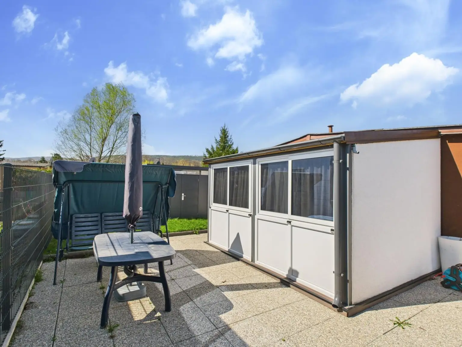 Terrasse und Wintergarten