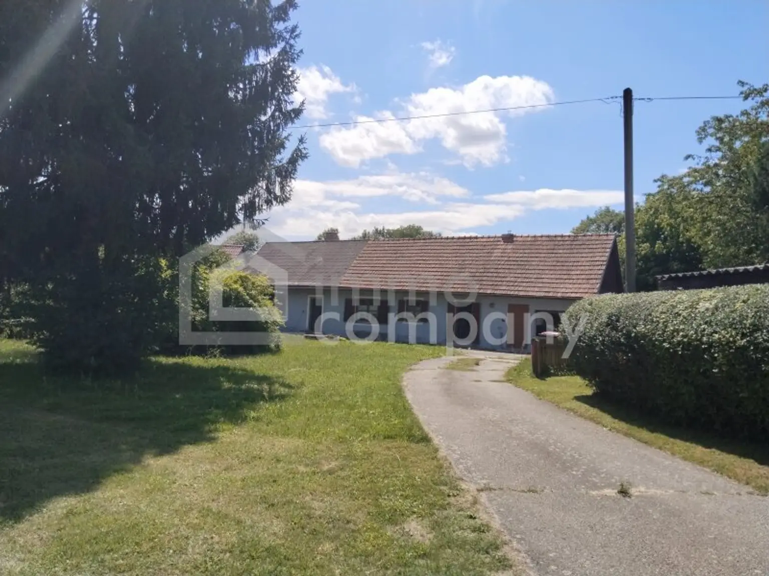Verwirklichen Sie Ihre Wohnträume – Charmantes Einfamilienhaus mit großem Grundstück!