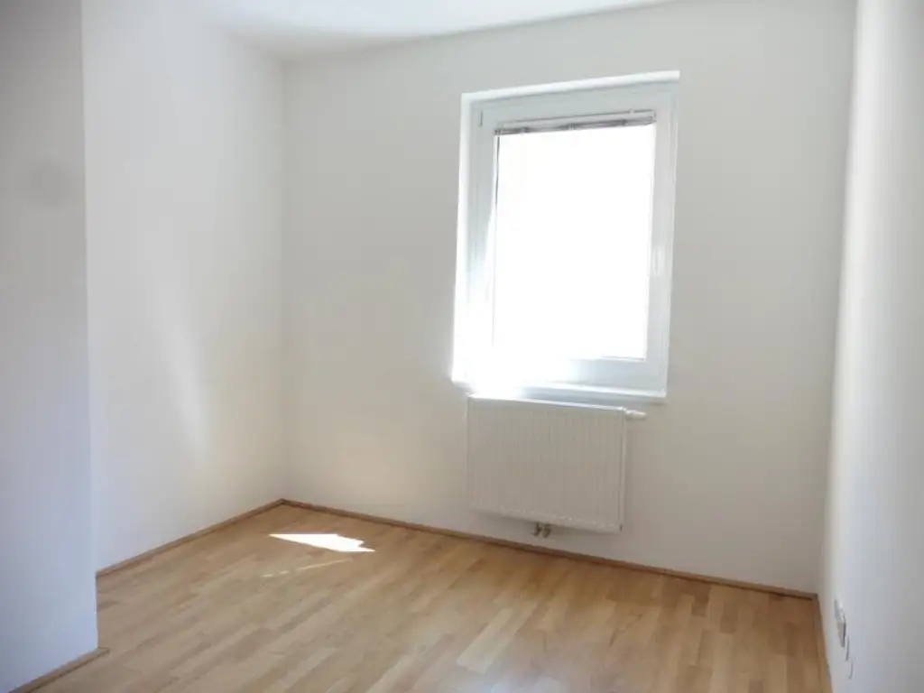 U4-Nähe!! Neubauwohnung mit großem, sonnigen Süd-Balkon // AB NOVEMBER!!!