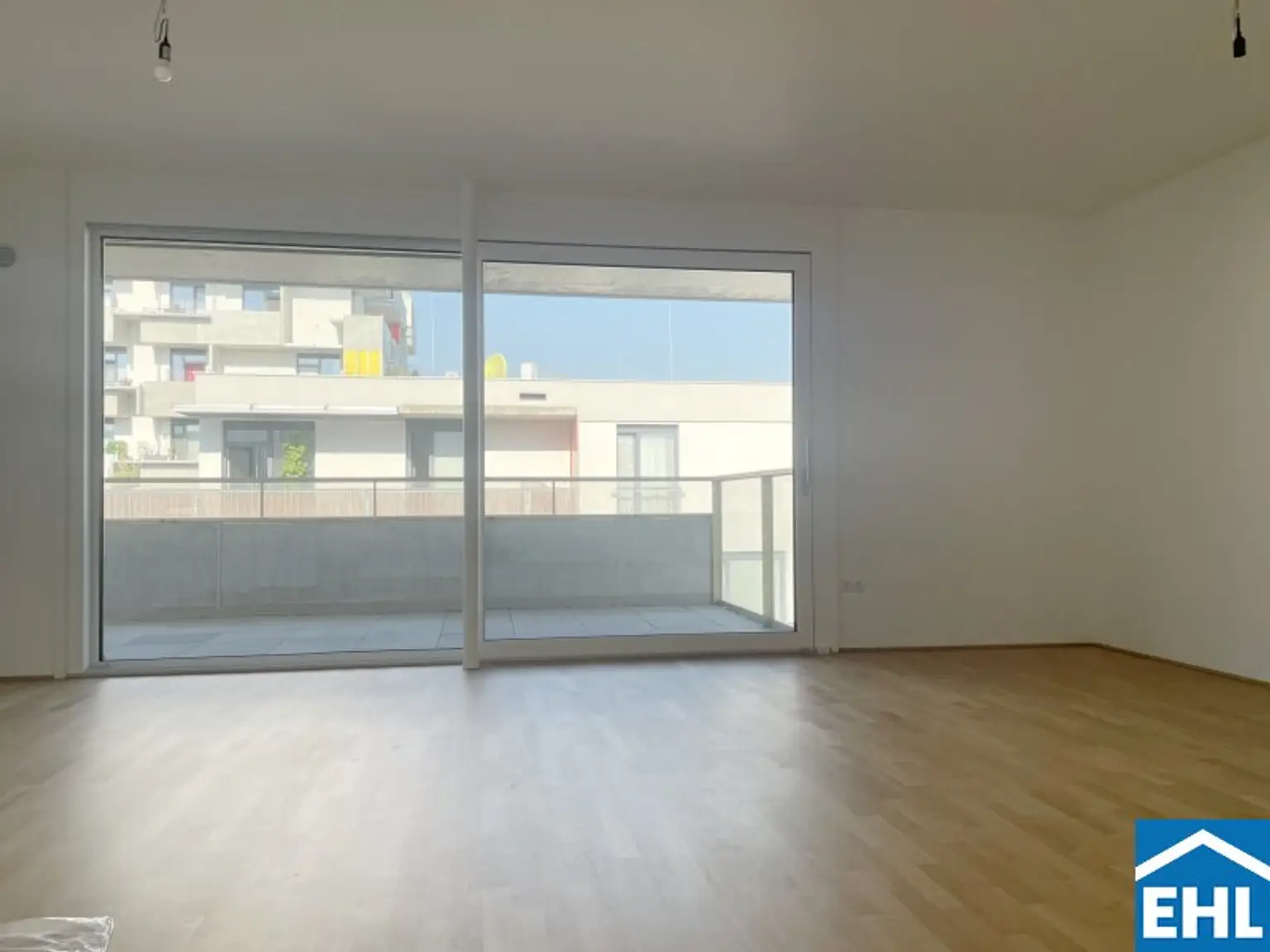 Stadtnah. Lichtdurchflutet. Mit Balkon und Stil.