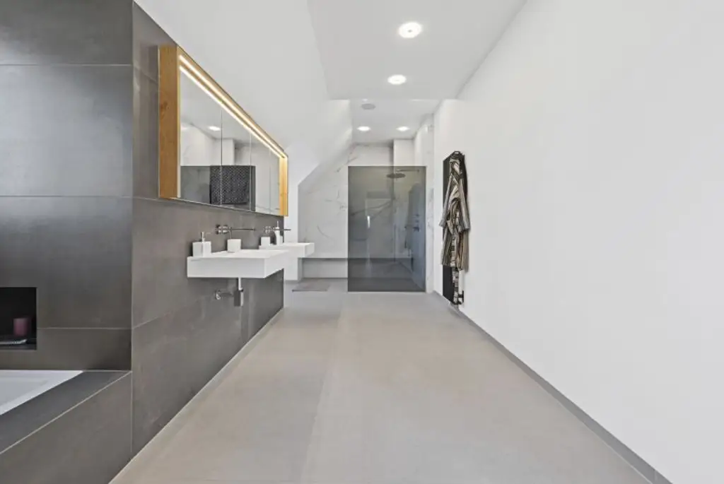 Großzügige High-End-Familienvilla der Extraklasse.