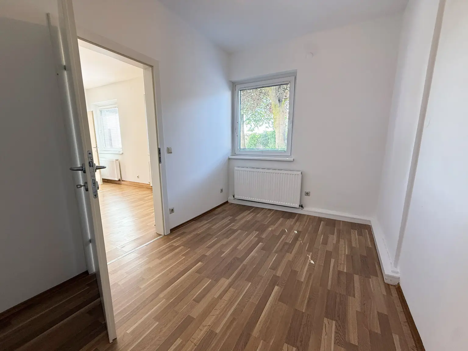 Zimmer 2 / Büro - Gästezimmer