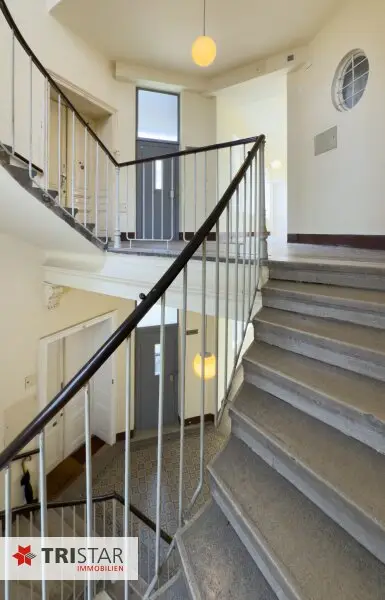 TOP::: WUNDERSCHÖNE KLASSISCHE ALTBAUWOHNUNG IN SEHR GUTER LAGE ZUM SANIEREN – TOP GRUNDRISS – Kauf in 1060 Wien:::