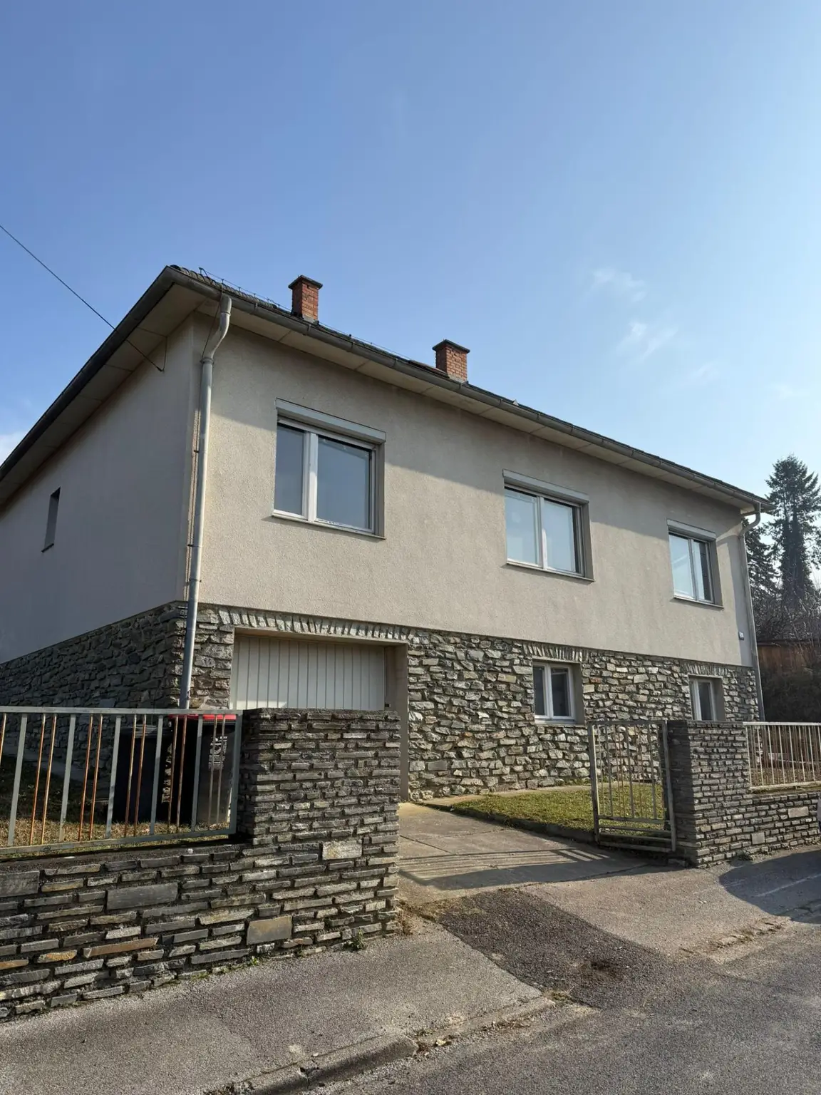 Ansicht Straßenseitig 1