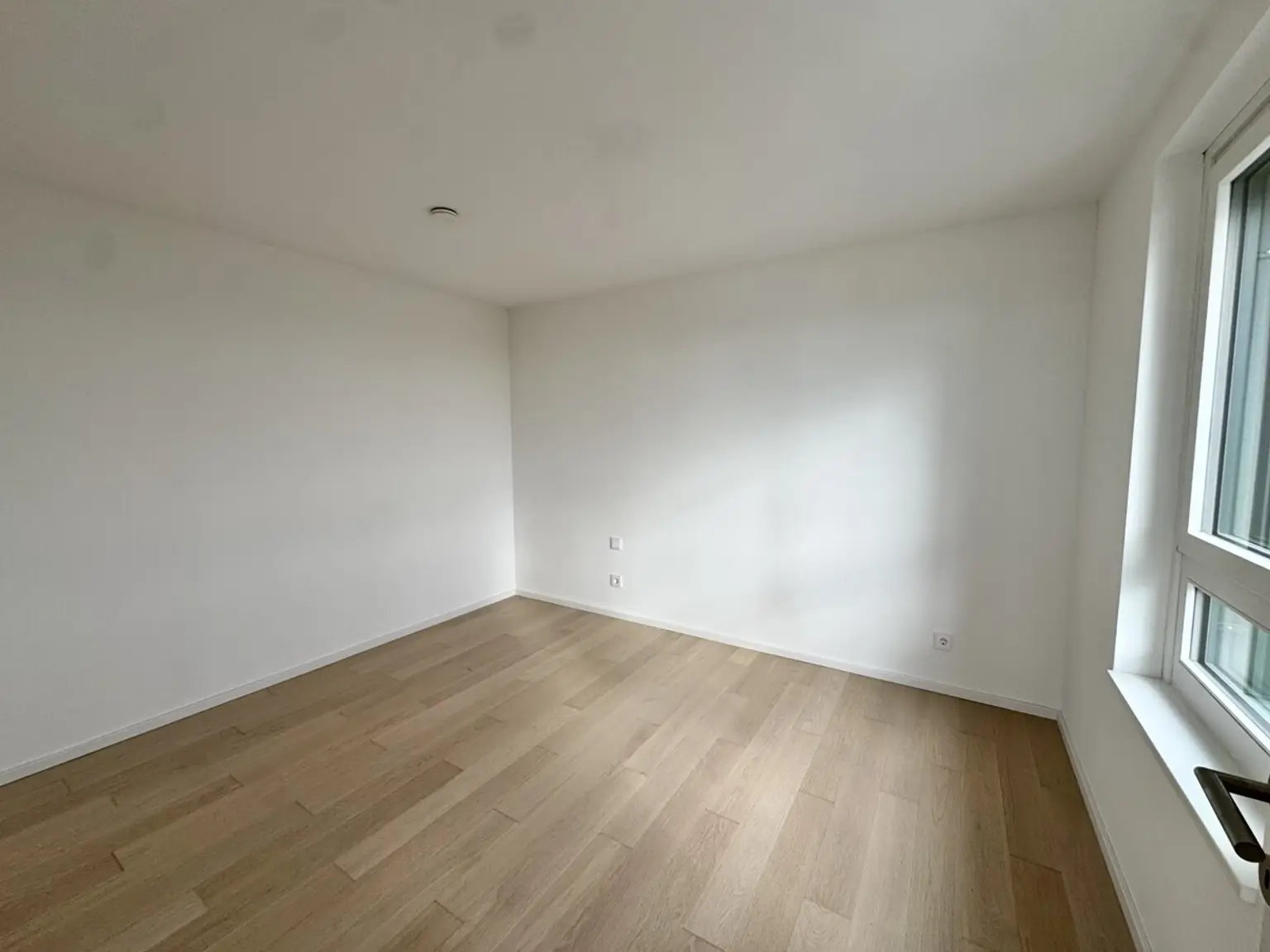 Provisionsfrei und fertig: Luxuriöse Balkonwohnung für Naturliebhaber! Ruhig und einzigartig