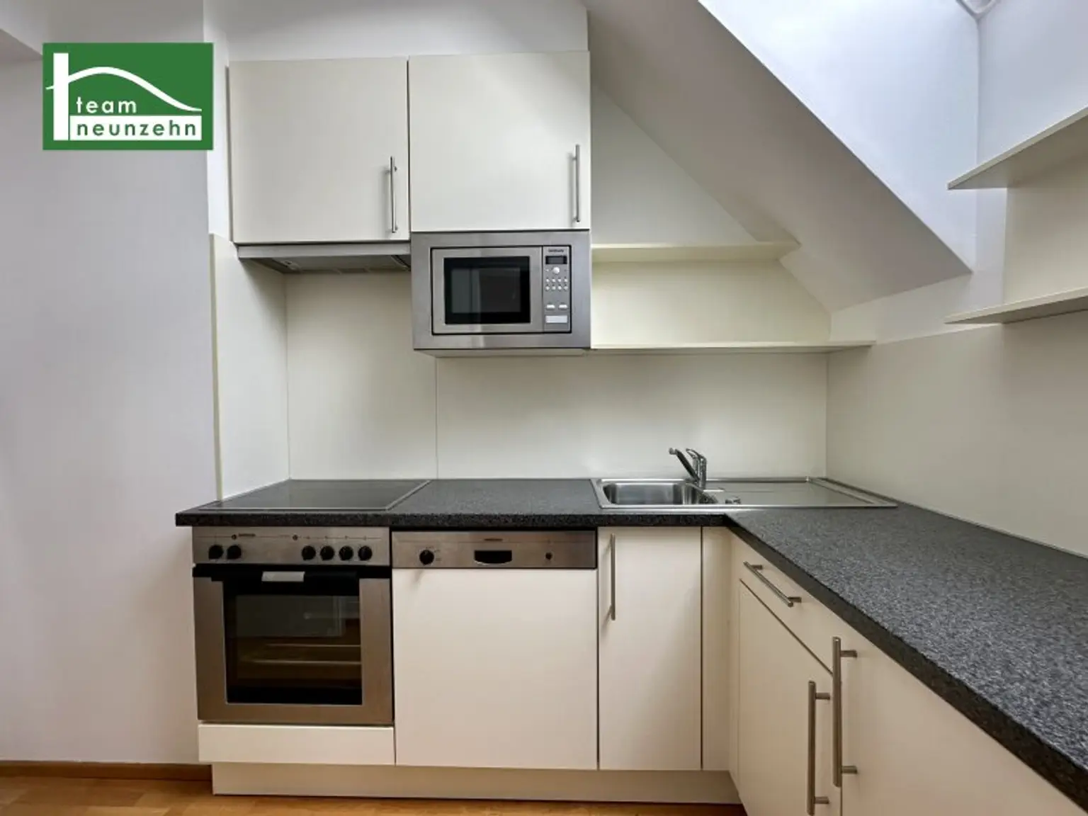 Attraktive 3-Zimmer-Dachgeschosswohnung mit Balkon in Ruhelage in 1190 Wien! - JETZT ZUSCHLAGEN