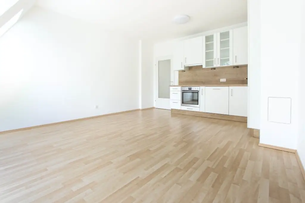 Perfekt für Zwei mit Balkon in Ruhelage!