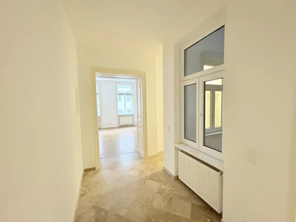 Großzügiges 3-Zimmer Altbaujuwel mit Nähe zur U4 Friedensbrücke! Zwei Badezimmer!