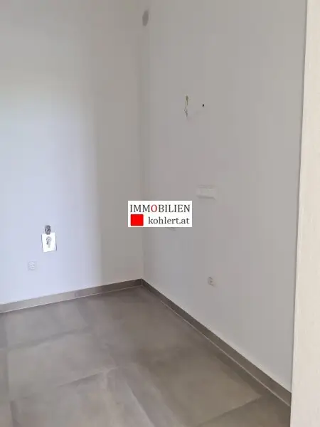 GELEGENHEIT, 3-ZIMMERWOHNUNG MIT FERNBLICK UND ZENTRALE LAGE
